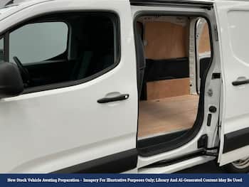 Used Toyota ProAce 2023 for sale - 79865159: Photo