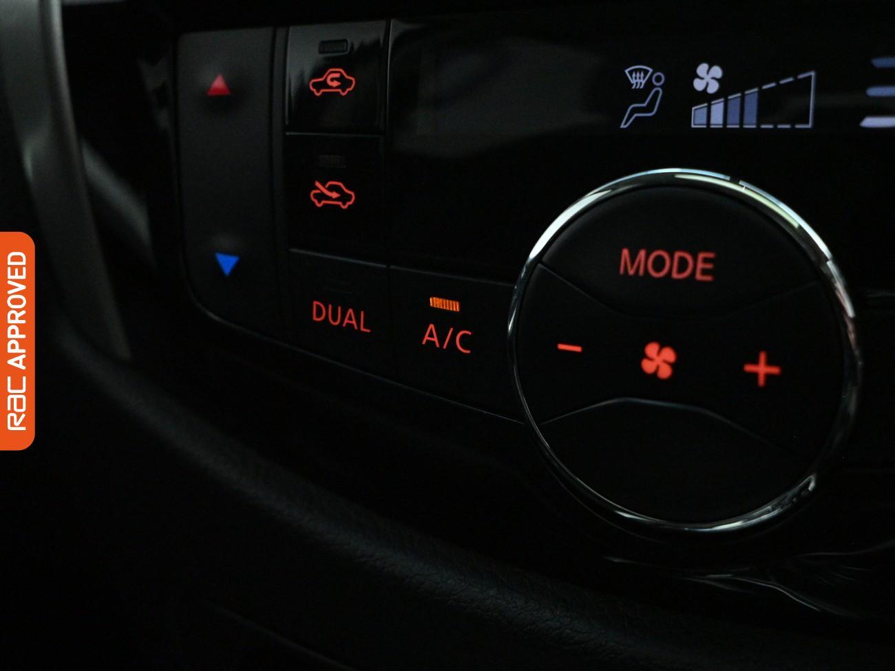 Used Nissan Navara 2021 for sale - 75823686: Photo 18