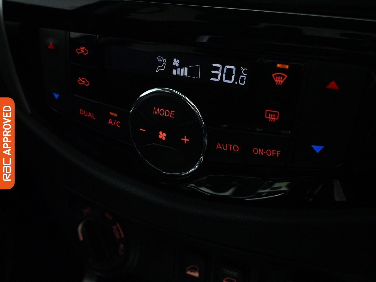 Used Nissan Navara 2021 for sale - 75823686: Photo 22