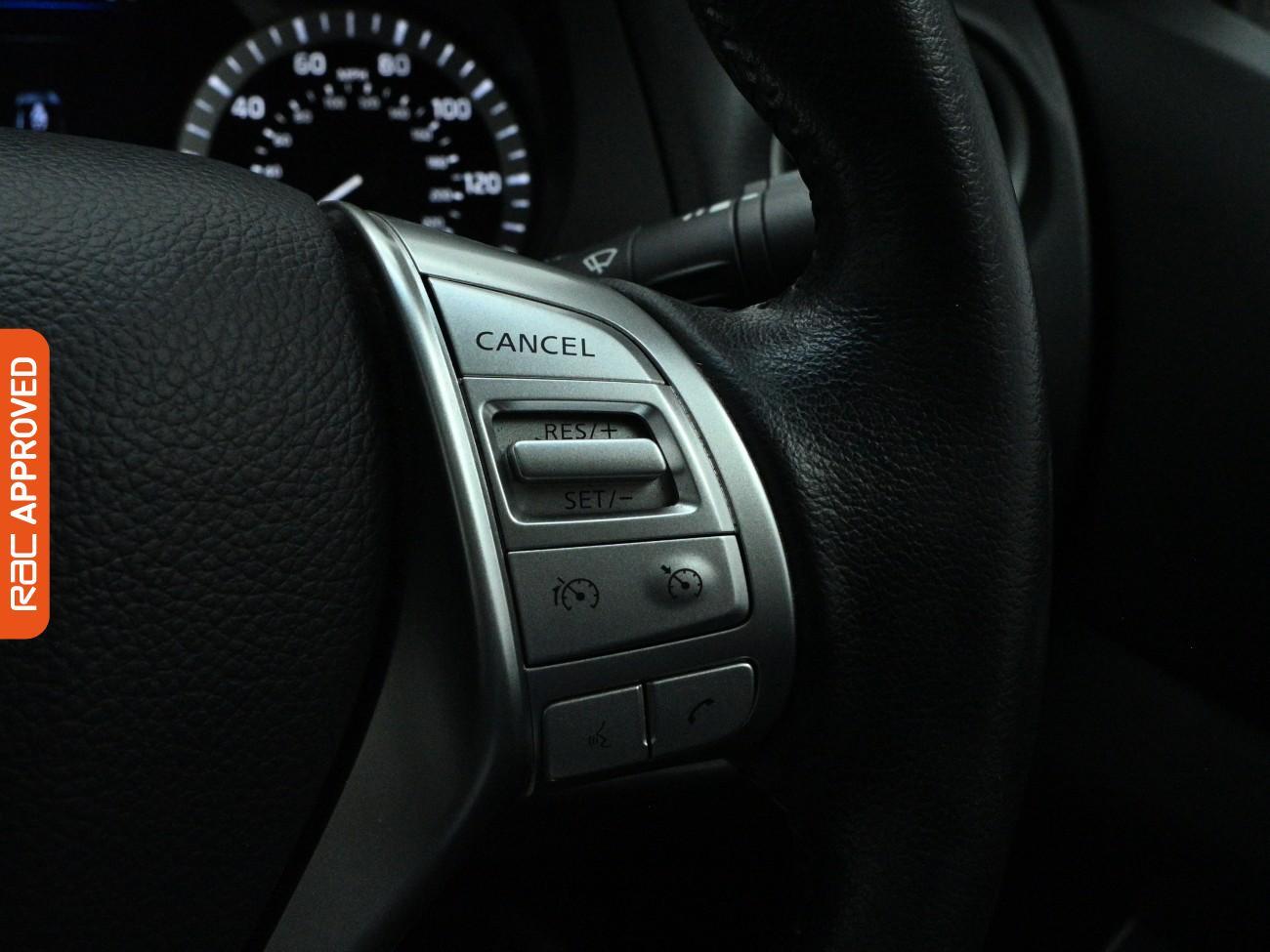 Used Nissan Navara 2021 for sale - 75823686: Photo 25