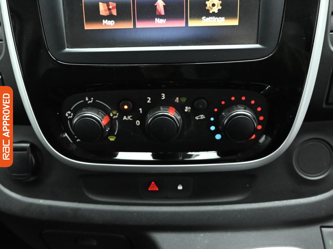 Used Renault Trafic 2019 for sale - 76827929: Photo 17