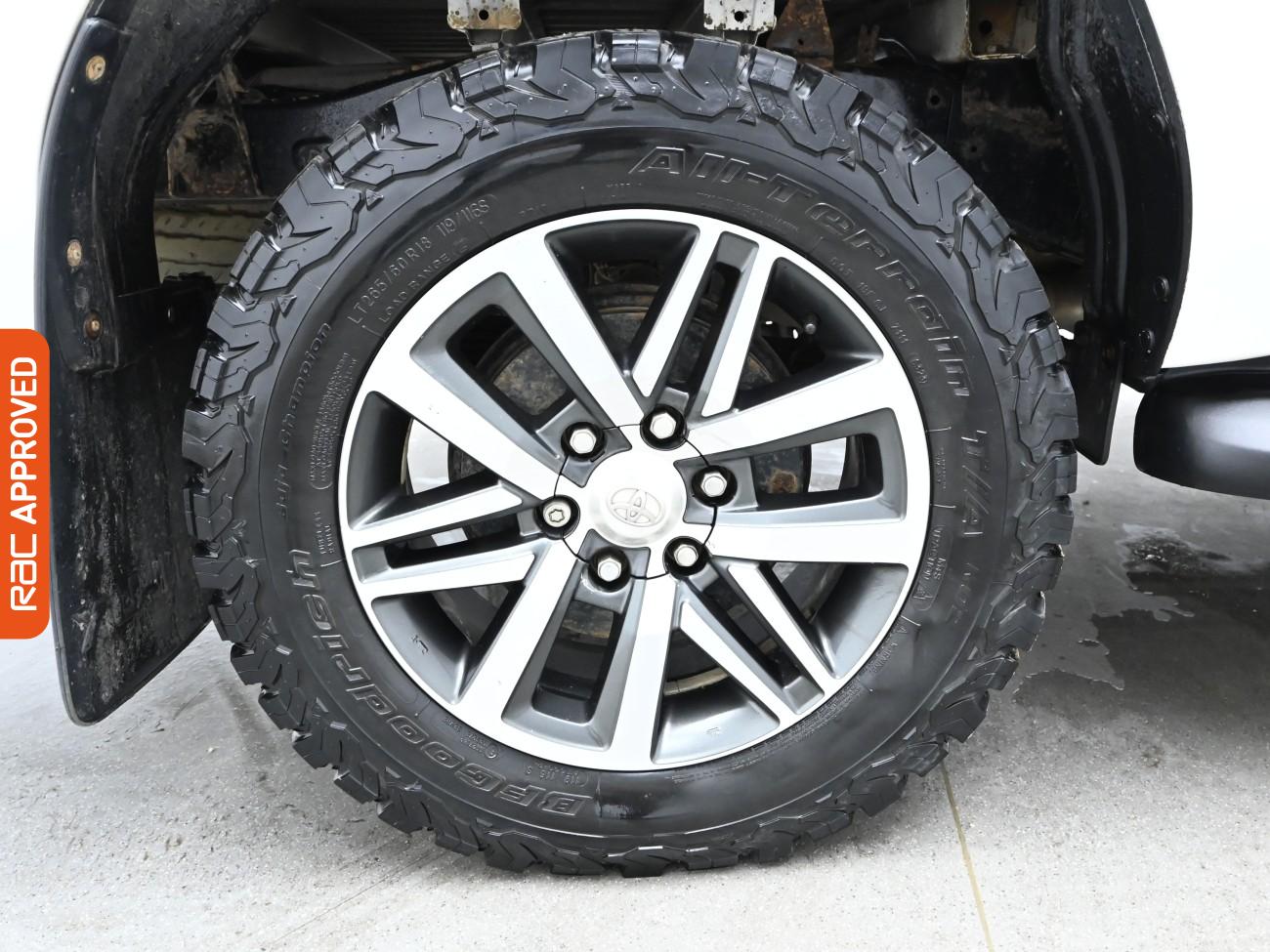 Used Toyota Hilux 2019 for sale - 75945656: Photo 14