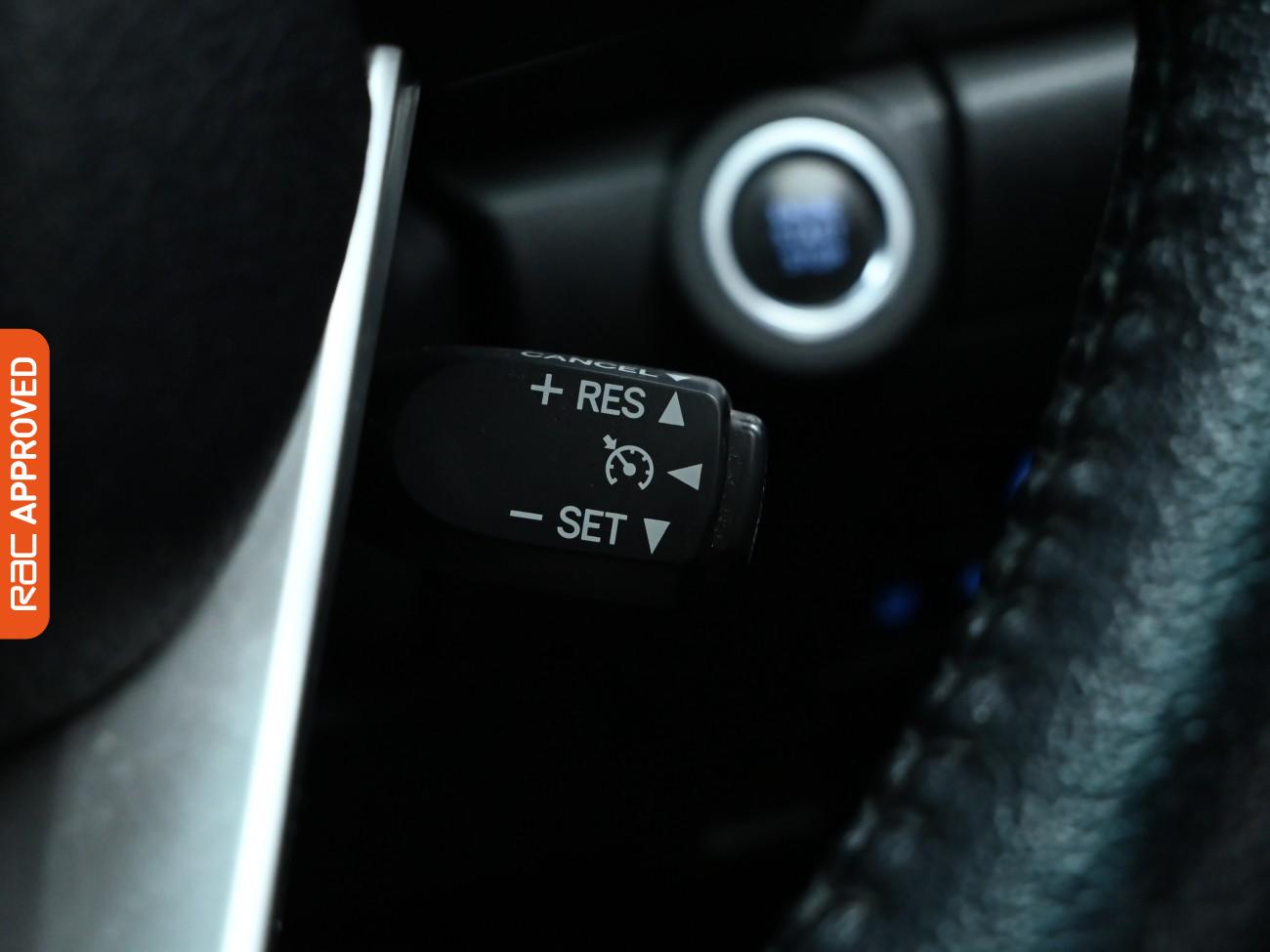 Used Toyota Hilux 2019 for sale - 75945656: Photo 15