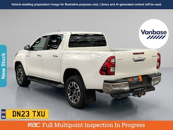 Used Toyota Hilux 2023 for sale - 79080711: Photo