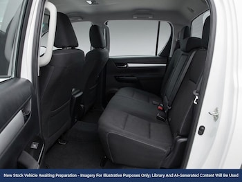Used Toyota Hilux 2023 for sale - 79080711: Photo