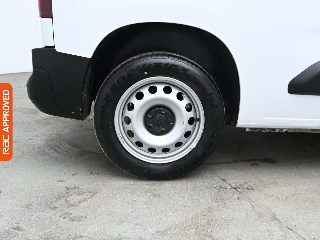 Vehicle 27