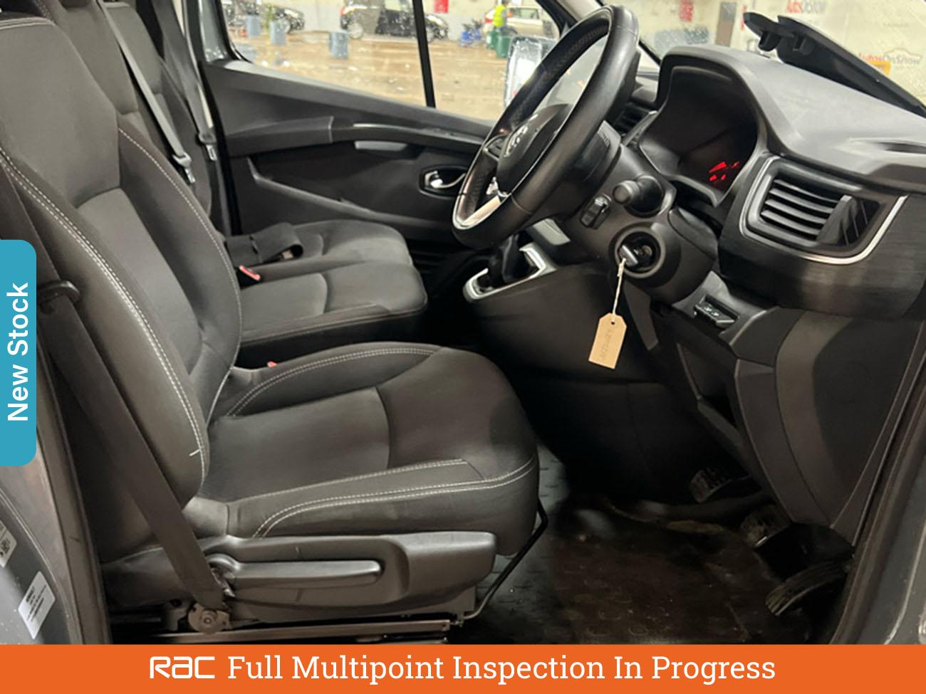 Used Renault Trafic 2023 for sale - 76782941: Photo 2