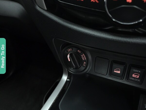 Used Nissan Navara 2020 for sale - 75787175: Photo 21