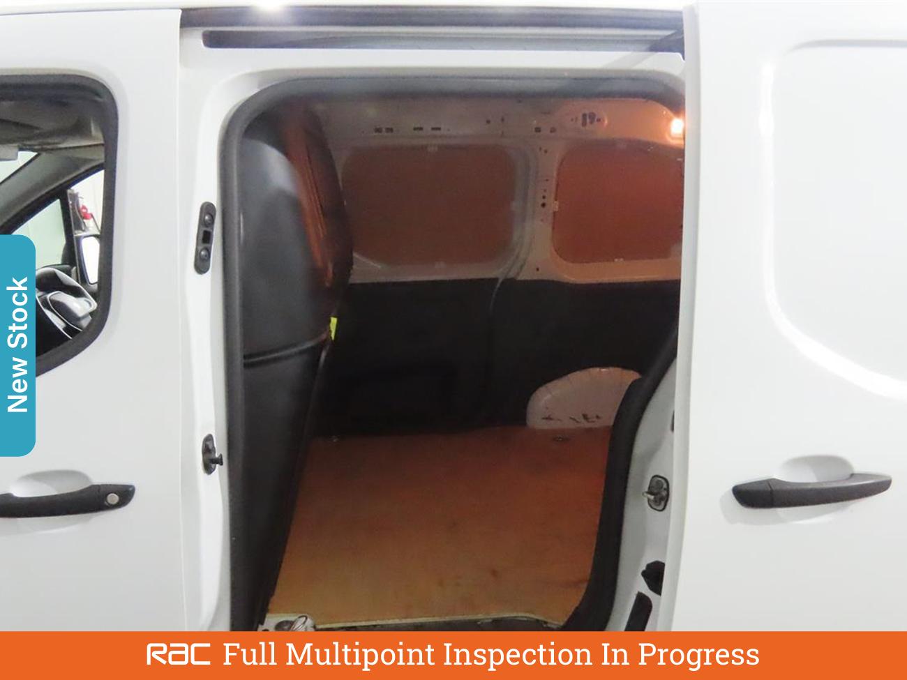 Used Peugeot Partner 2021 for sale - 77000617: Photo 3