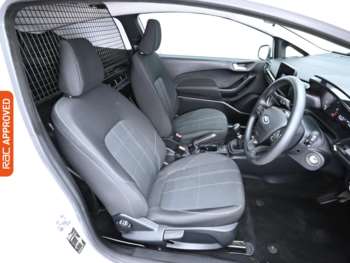 Used Ford Fiesta Van 2020 for sale - 75016092: Photo