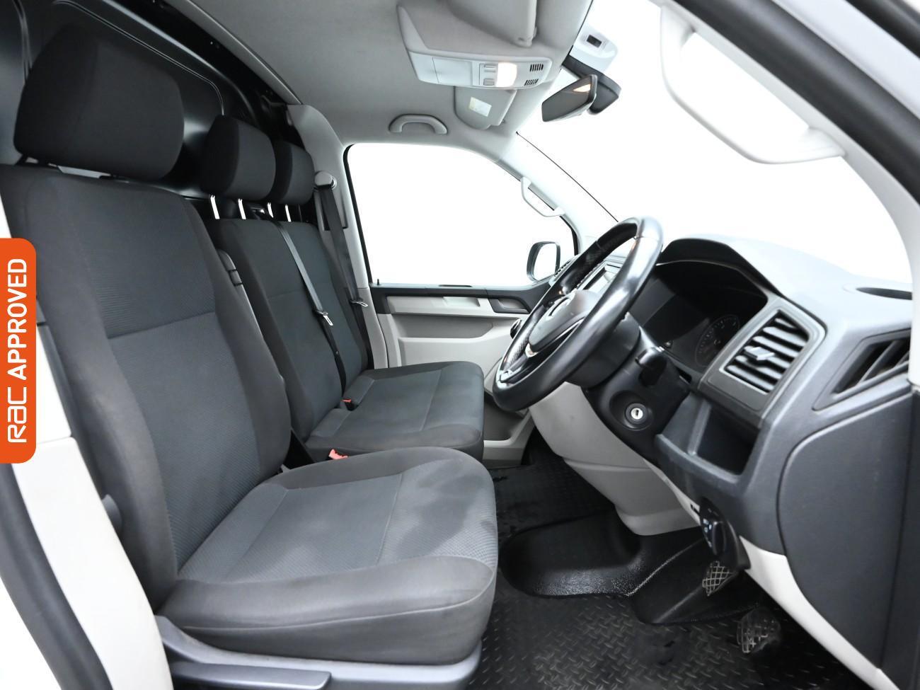 Used Volkswagen Transporter 2019 for sale - 77117839: Photo 2