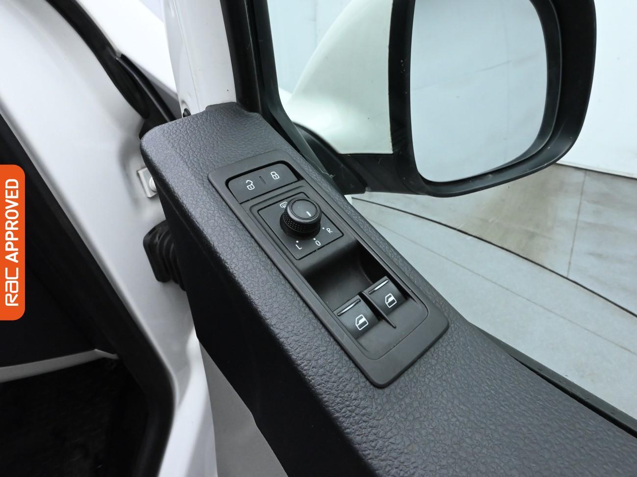 Used Volkswagen Transporter 2019 for sale - 77117839: Photo 22