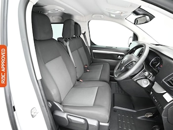 Used Toyota PROACE CITY Verso 2025 for sale - 76611860: Photo