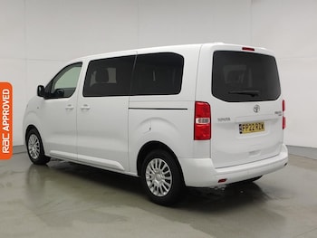 Used Toyota PROACE CITY Verso 2025 for sale - 76611860: Photo