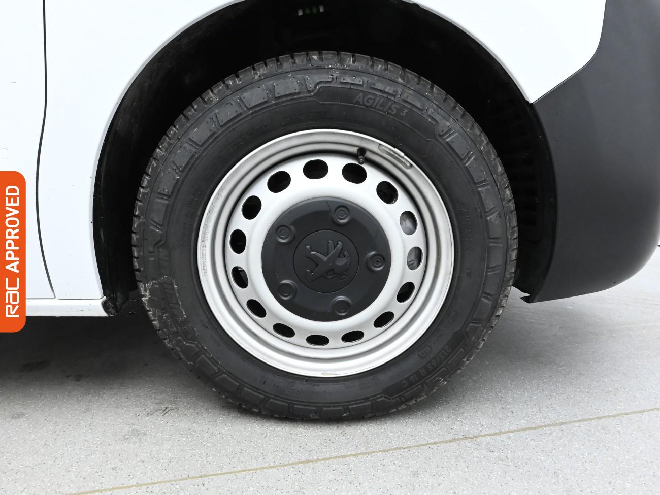 Used Peugeot e-Expert 2024 for sale - 76065244: Photo 13