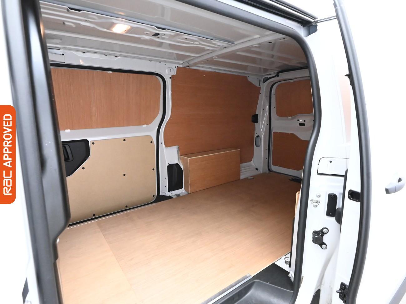 Used Vauxhall Vivaro 2024 for sale - 76274650: Photo 3