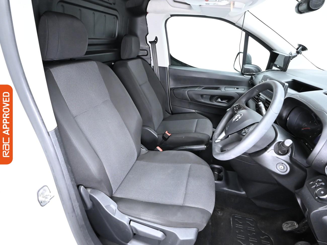 Used Vauxhall Combo 2020 for sale - 75898752: Photo 2