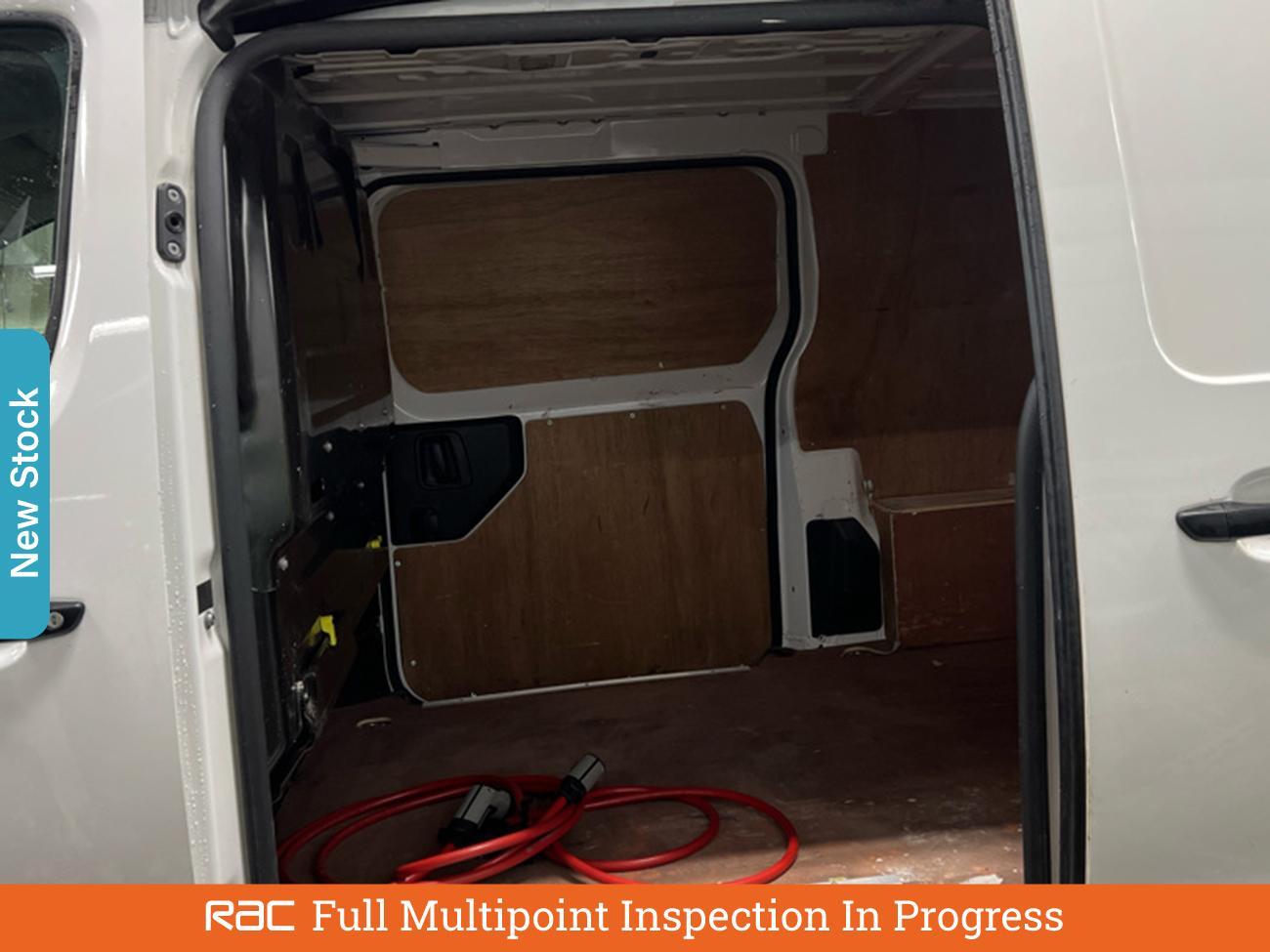 Used Peugeot e-Expert 2021 for sale - 76649172: Photo 3