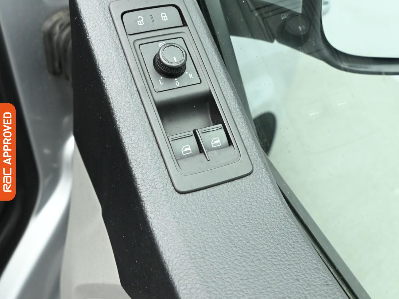 Used Volkswagen Transporter 2019 for sale - 76462282: Photo 21