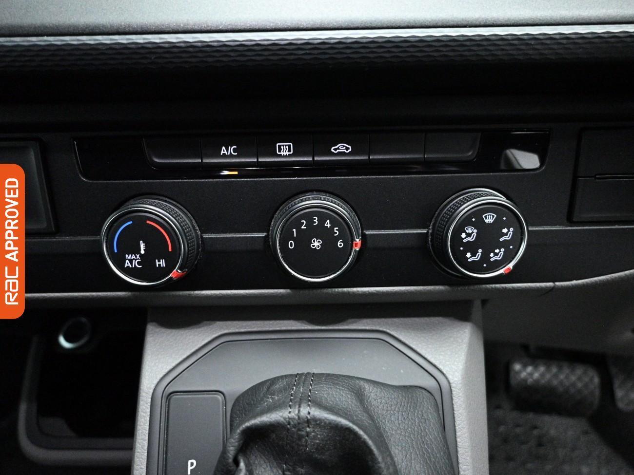 Used Volkswagen Transporter 2021 for sale - 77500862: Photo 16