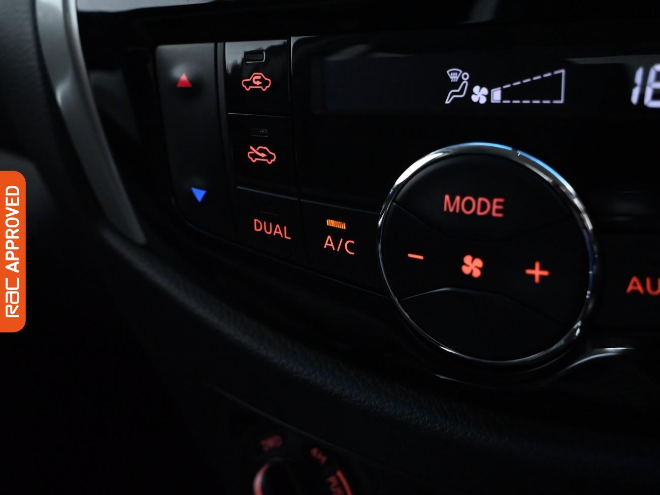 Used Nissan Navara 2018 for sale - 75898904: Photo 17