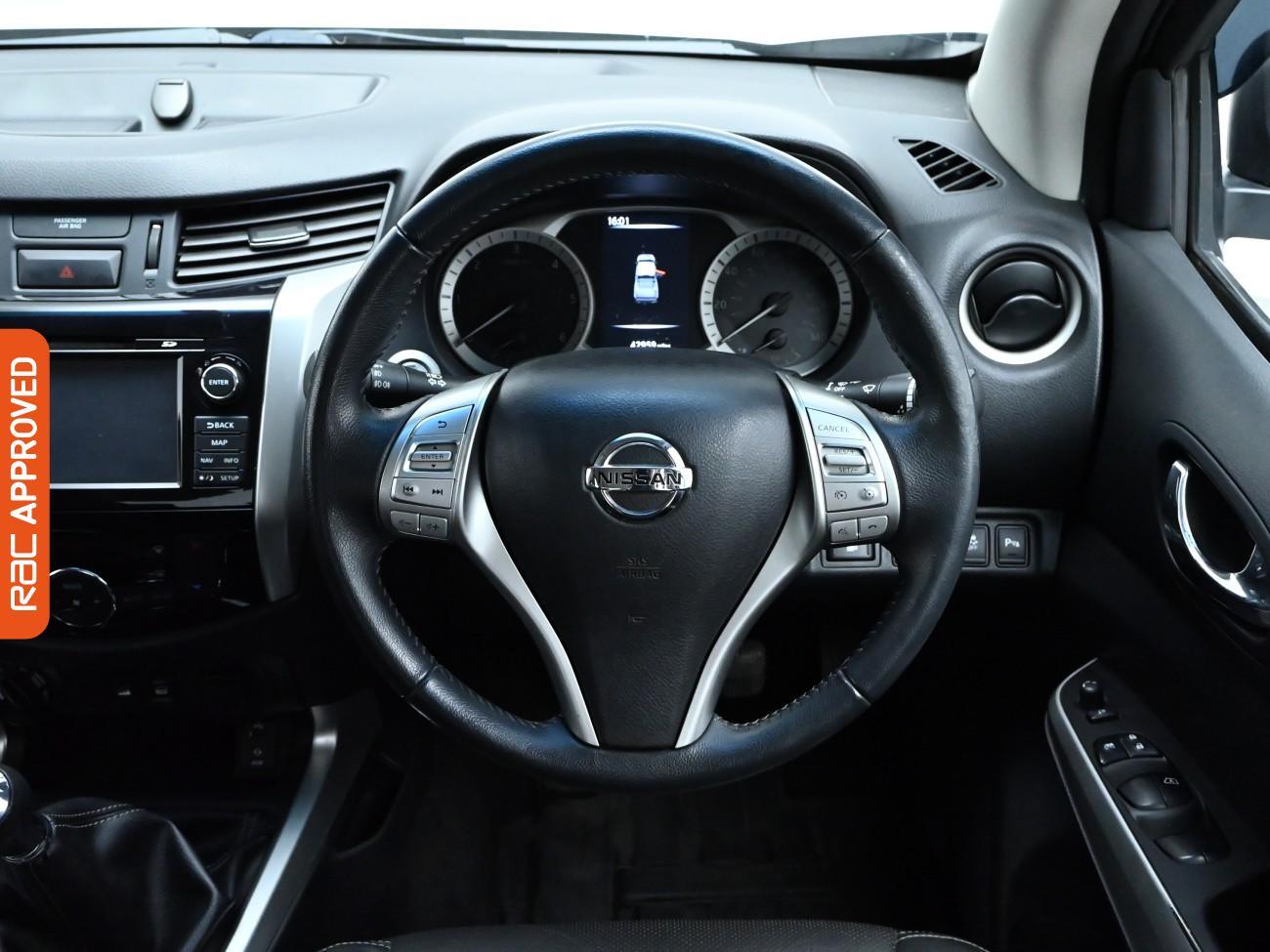 Used Nissan Navara 2018 for sale - 75898904: Photo 9