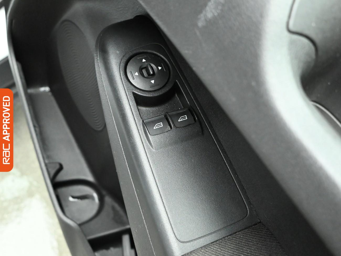 Used Ford Transit Courier 2019 for sale - 77076761: Photo 21