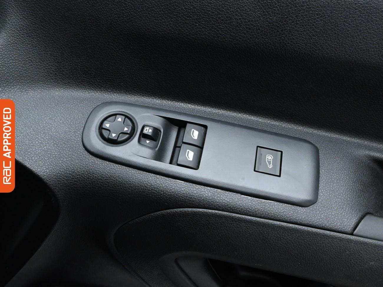 Used Peugeot Partner 2021 for sale - 76230705: Photo 17