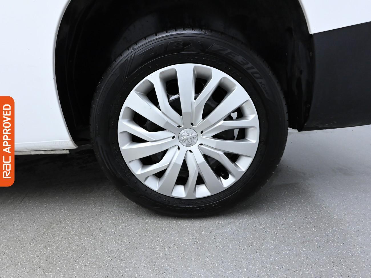 Used Peugeot Partner 2021 for sale - 76230705: Photo 25