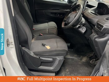 Used Peugeot Partner 2021 for sale - 76230705: Photo