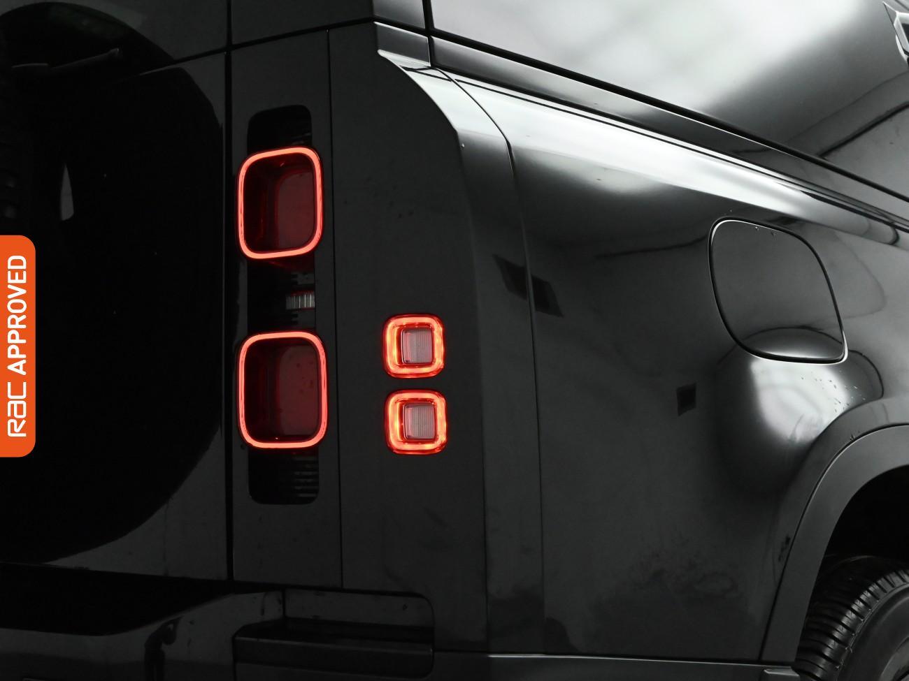 Used Land Rover Defender 90 2024 for sale - 76617055: Photo 29