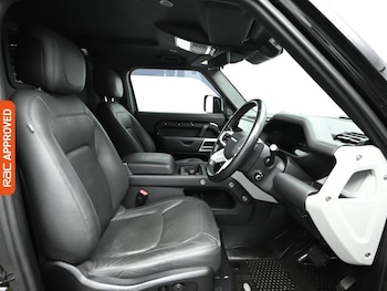 Used Land Rover Defender 90 2024 for sale - 76617055: Photo