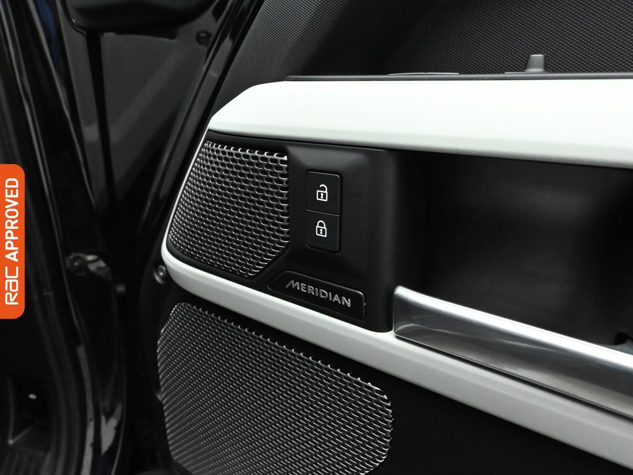 Used Land Rover Defender 90 2024 for sale - 76617055: Photo 31