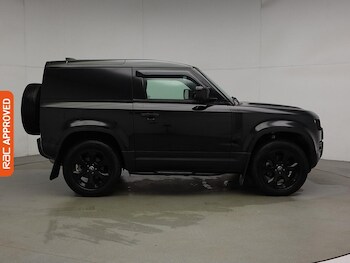 Used Land Rover Defender 90 2024 for sale - 76617055: Photo