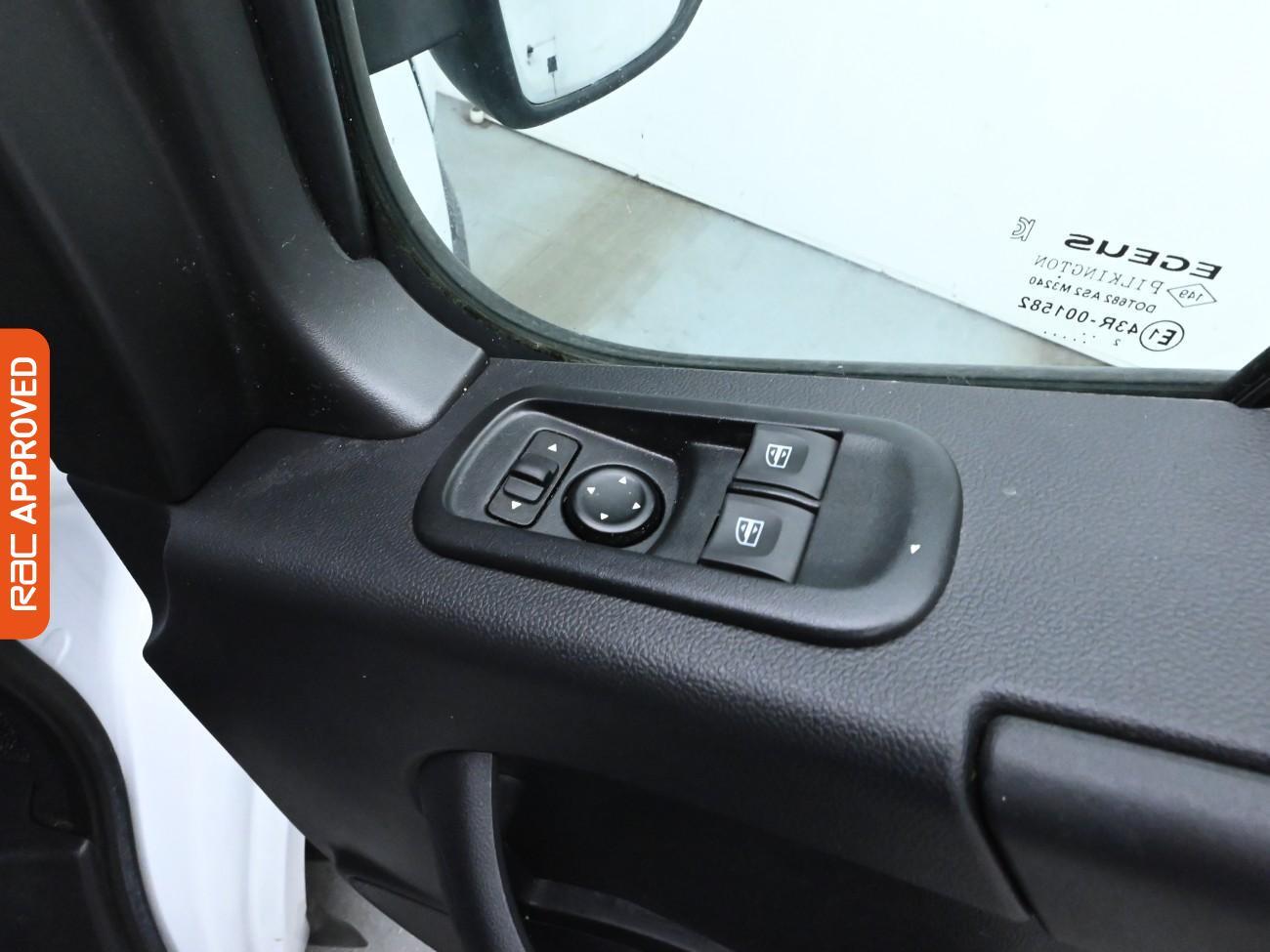 Used Renault Master 2023 for sale - 76353085: Photo 24