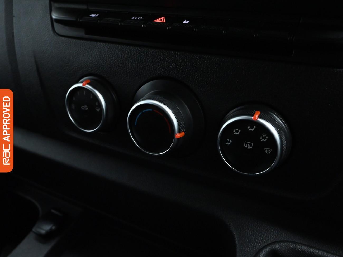 Used Nissan NV400 2021 for sale - 74937877: Photo 14