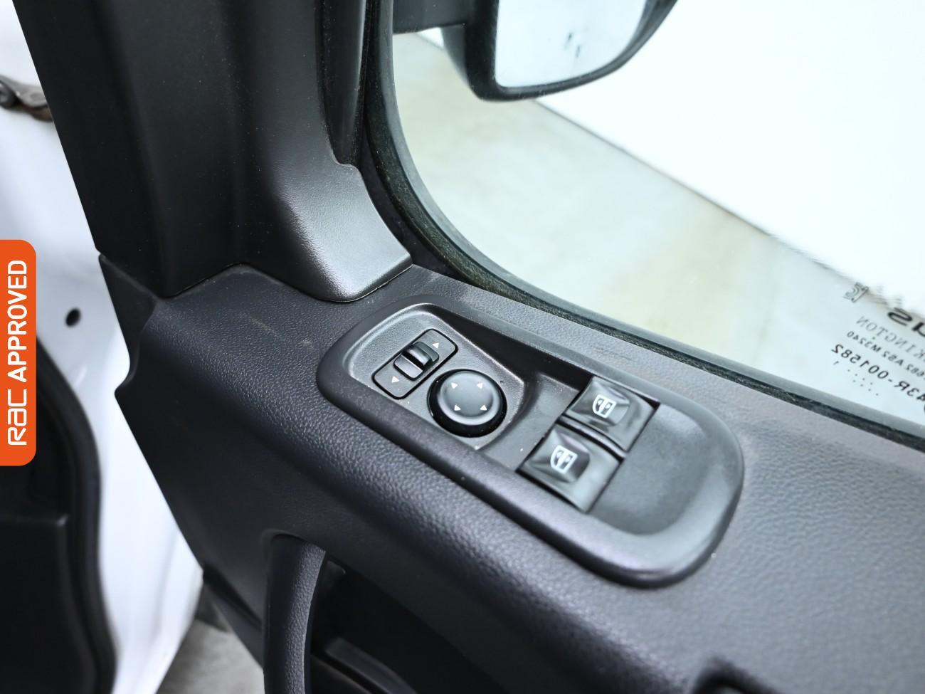 Used Nissan NV400 2021 for sale - 74937877: Photo 22