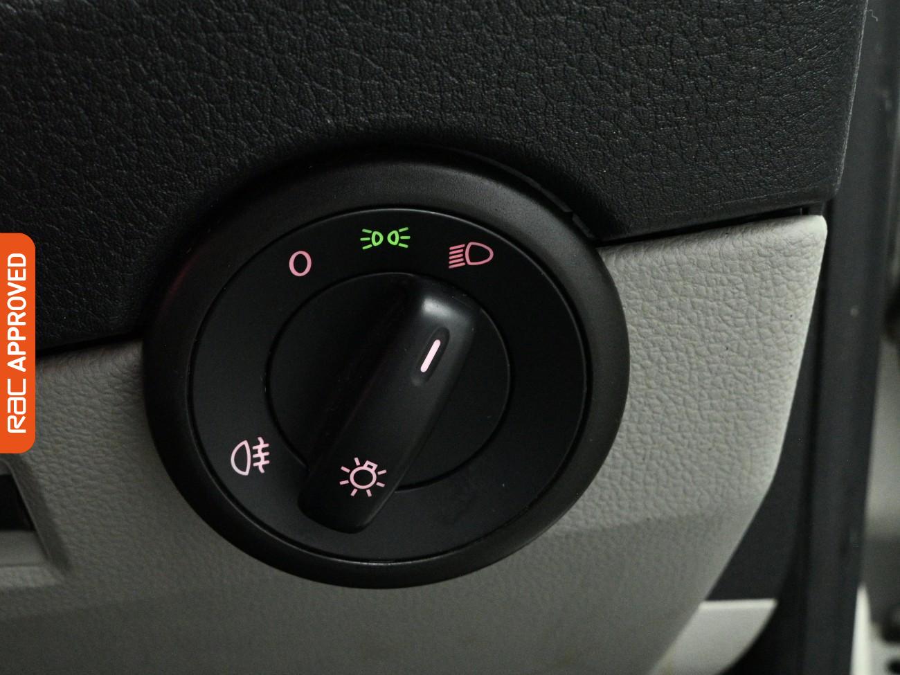 Used Volkswagen Transporter 2019 for sale - 76972690: Photo 18