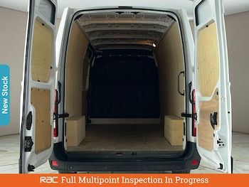 Used Renault Master 2023 for sale - 77759904: Photo