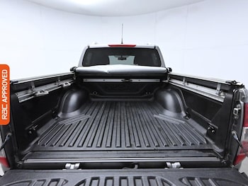 Used Nissan Navara 2019 for sale - 75440782: Photo