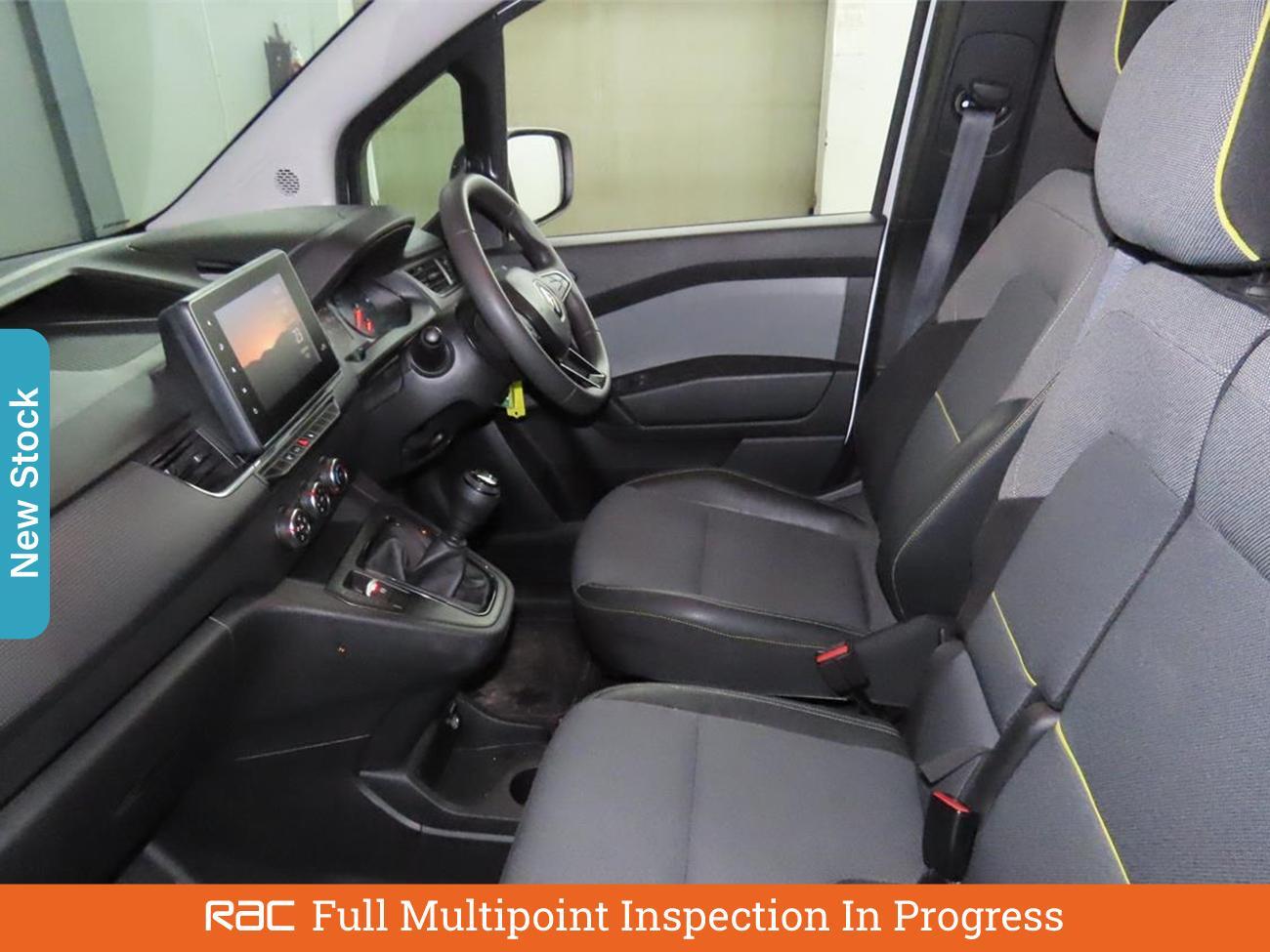 Used Renault Kangoo 2024 for sale - 76143833: Photo 2