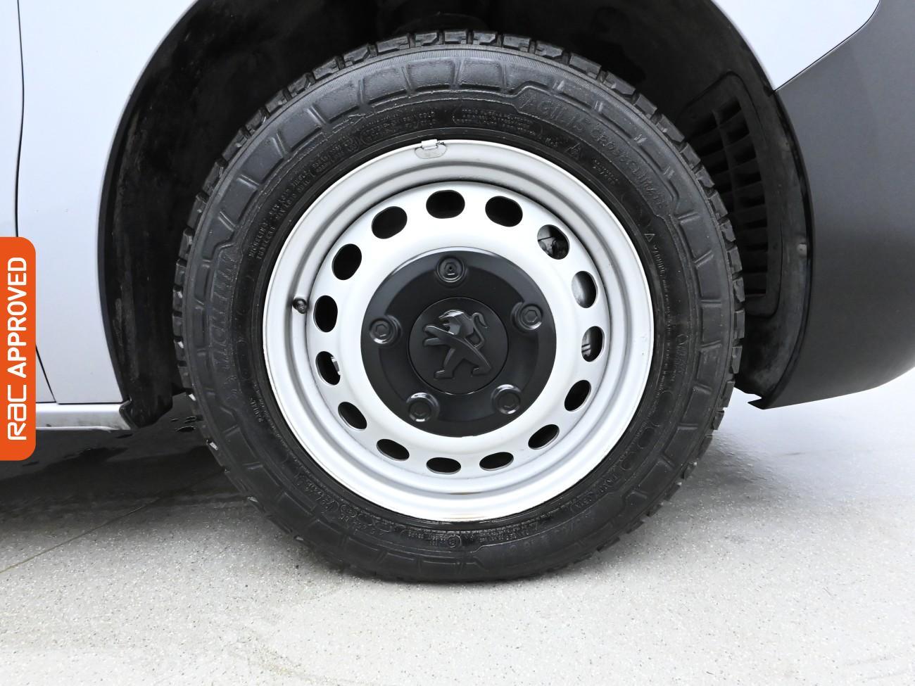 Used Peugeot Expert 2020 for sale - 76711715: Photo 25