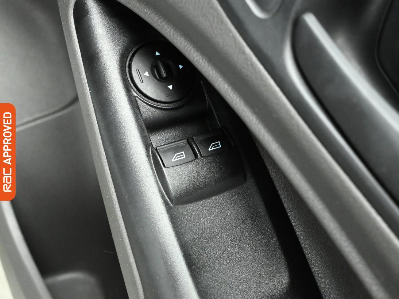 Used Ford Transit Connect 2019 for sale - 76896203: Photo 15