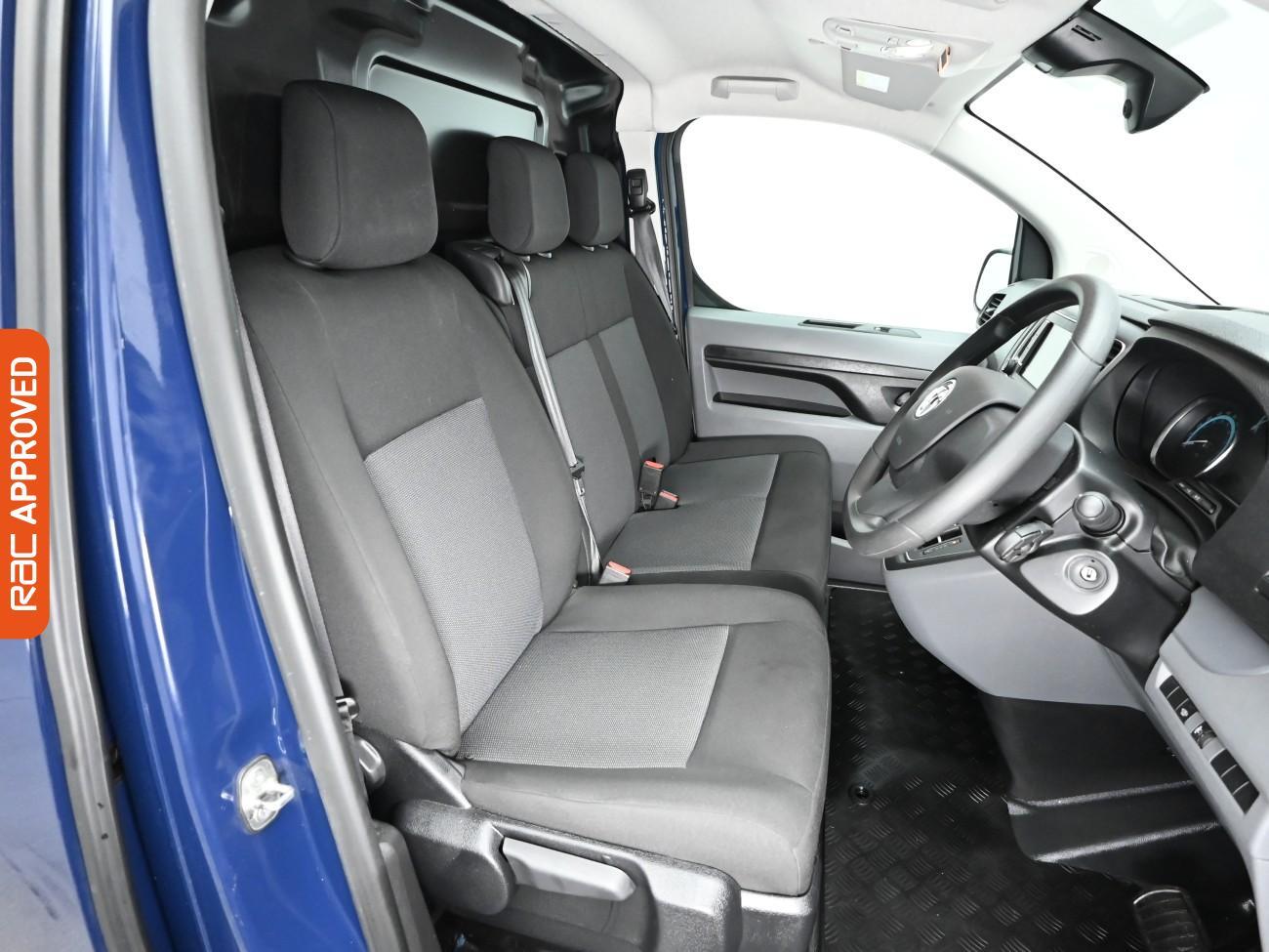 Used Vauxhall Vivaro Electric 2023 for sale - 76481065: Photo 2