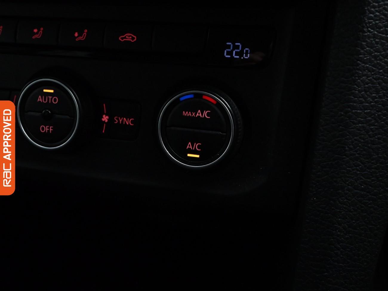 Used Volkswagen Amarok 2017 for sale - 76004905: Photo 16