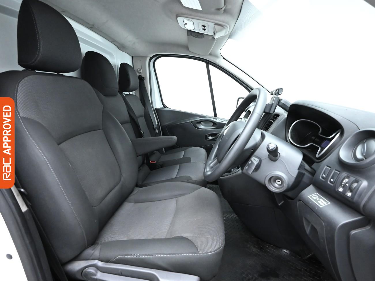 Used Renault Trafic 2020 for sale - 76065218: Photo 2