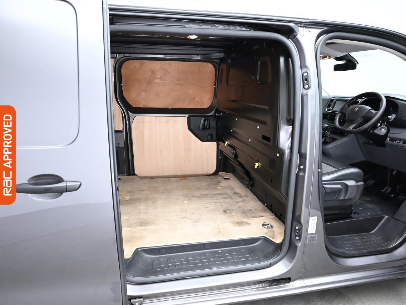 Used Peugeot Expert 2020 for sale - 75785959: Photo 13