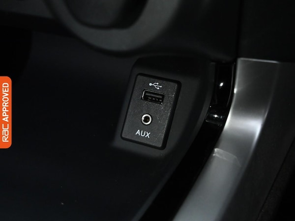 Used Nissan Navara 2019 for sale - 75699717: Photo 19