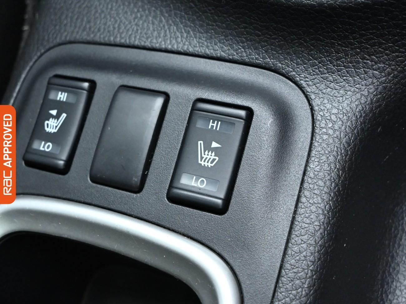 Used Nissan Navara 2019 for sale - 75699717: Photo 21