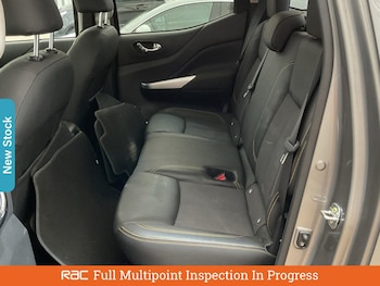 Used Nissan Navara 2019 for sale - 75699717: Photo